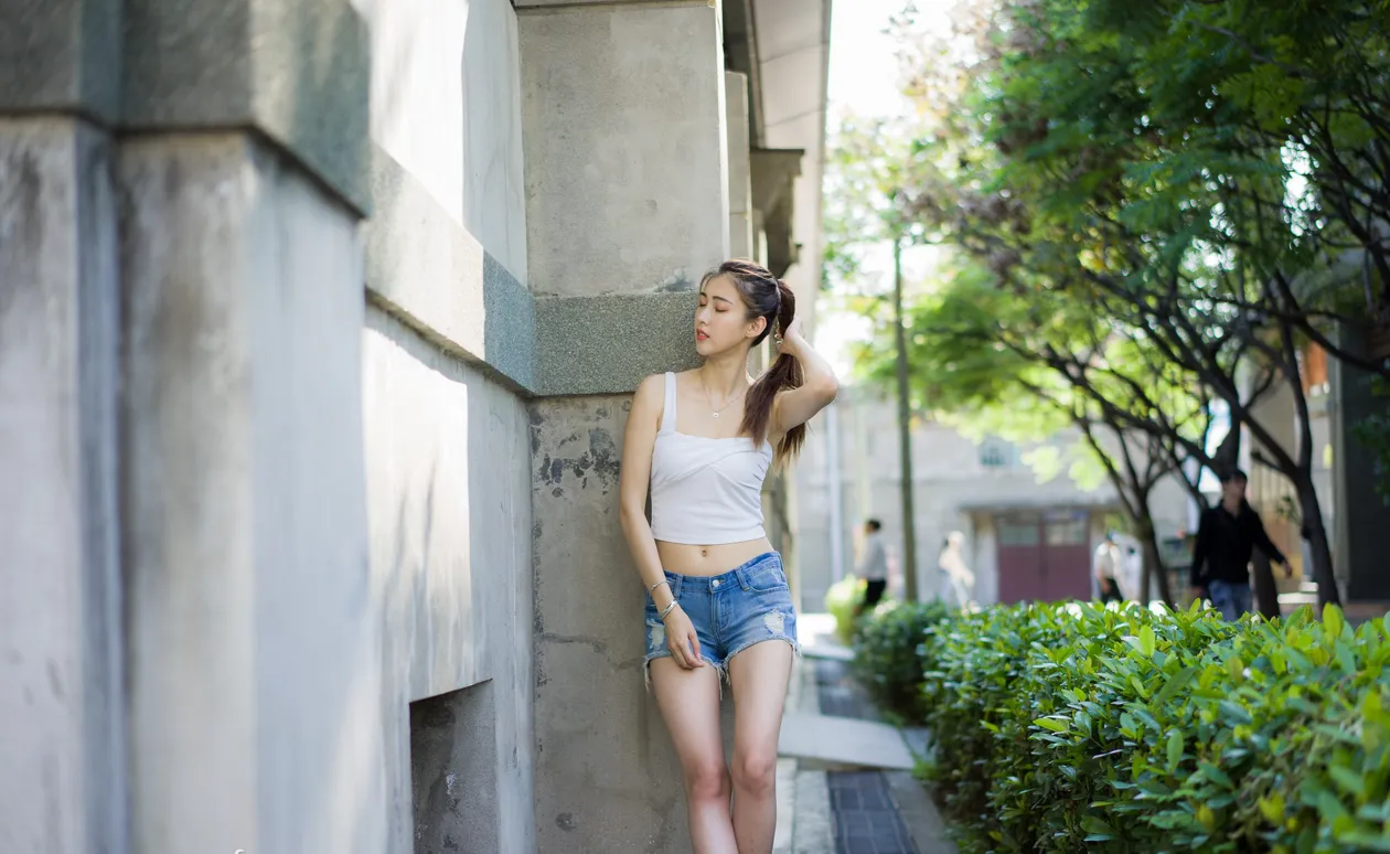 [Mzsock] NO.186 Jin Yunqiao’s midriff-revealing denim shorts cool and beautiful legs street photography#[47P]-38